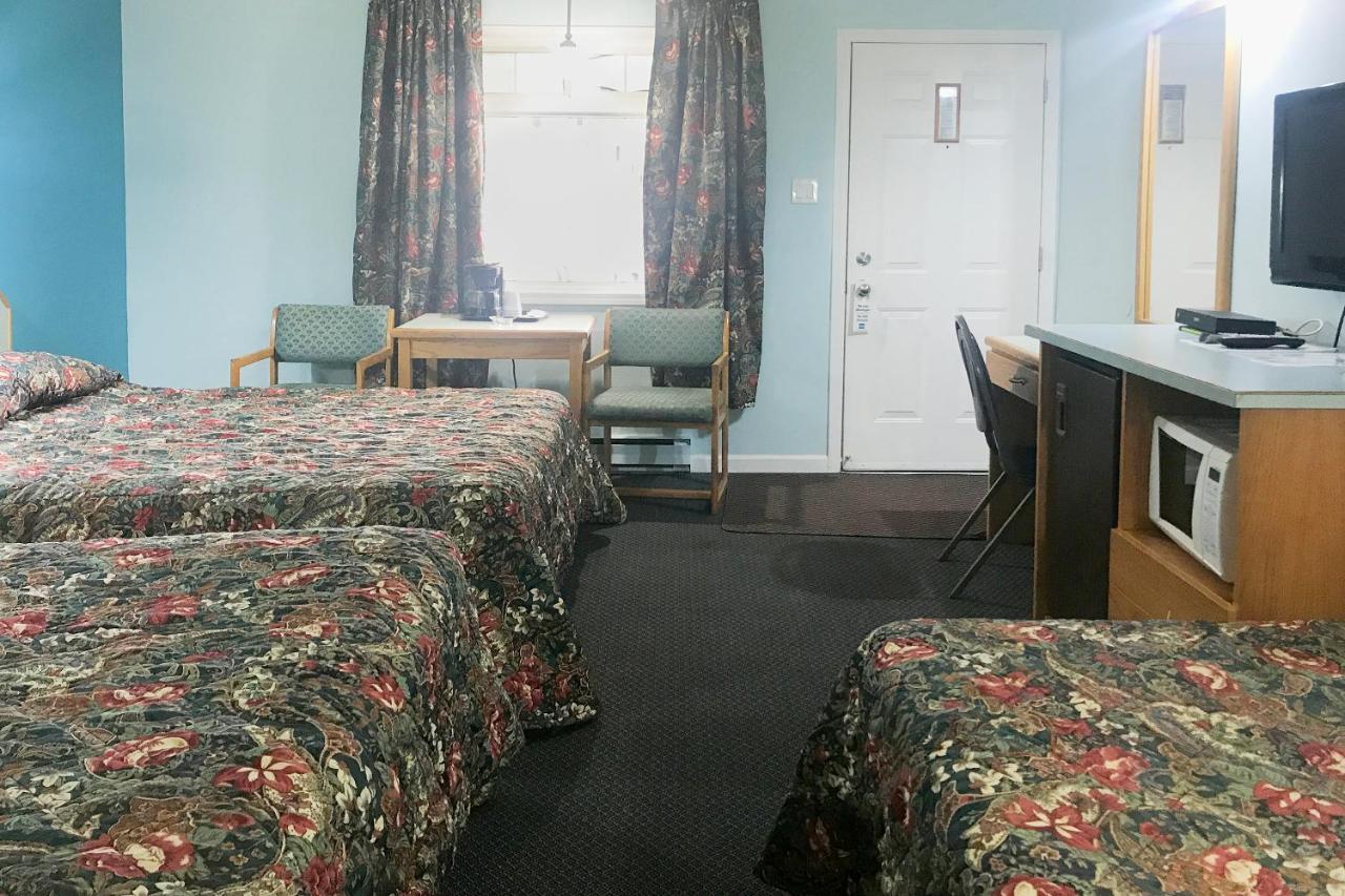 Lamplighter Motel カムループス エクステリア 写真
